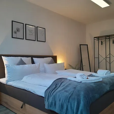 Apartamento Wohlfuehlapartment - 3 Schlafzimmer - Dachterrasse - Kostenlos Parken *