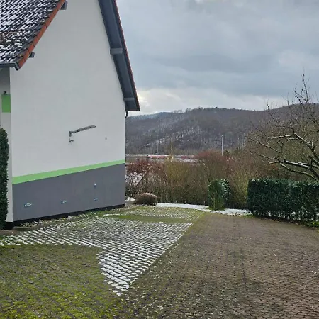 Wohlfuehlapartment - 3 Schlafzimmer - Dachterrasse - Kostenlos Parken * Eisenach