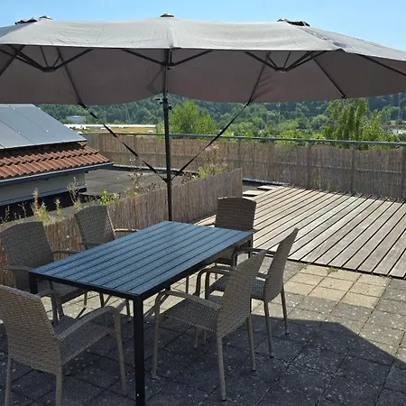 Wohlfuehlapartment - 3 Schlafzimmer - Dachterrasse - Kostenlos Parken *
