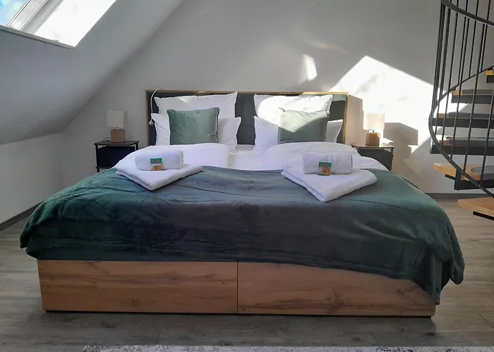 Wohlfuehlapartment - 3 Schlafzimmer - Dachterrasse - Kostenlos Parken Appartement Eisenach