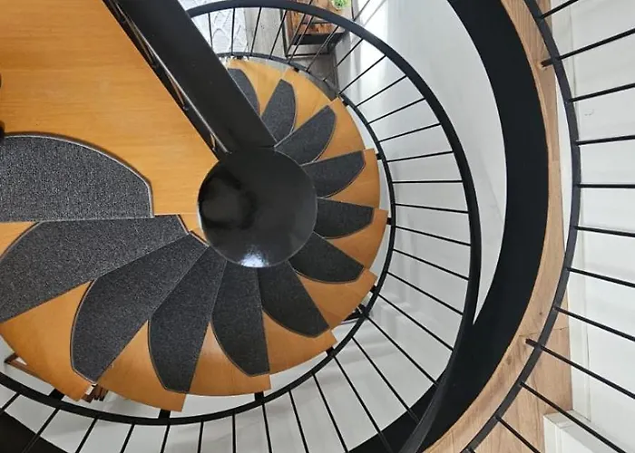 Appartement Wohlfuehlapartment - 3 Schlafzimmer - Dachterrasse - Kostenlos Parken